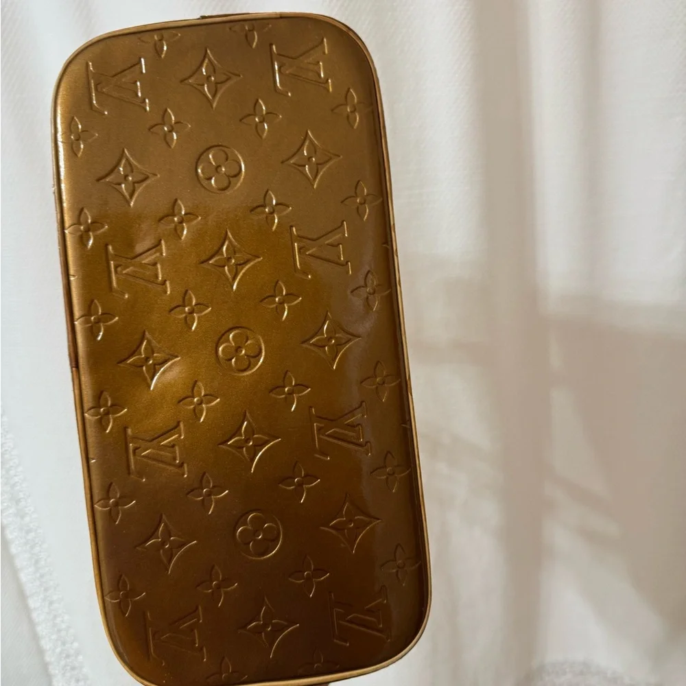 LOUIS VUITTON Bronze Vernis Monogram Houston Tote Bag - Picture 7 of 8